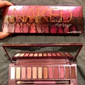 Urban Decay Naked Cherry Palette